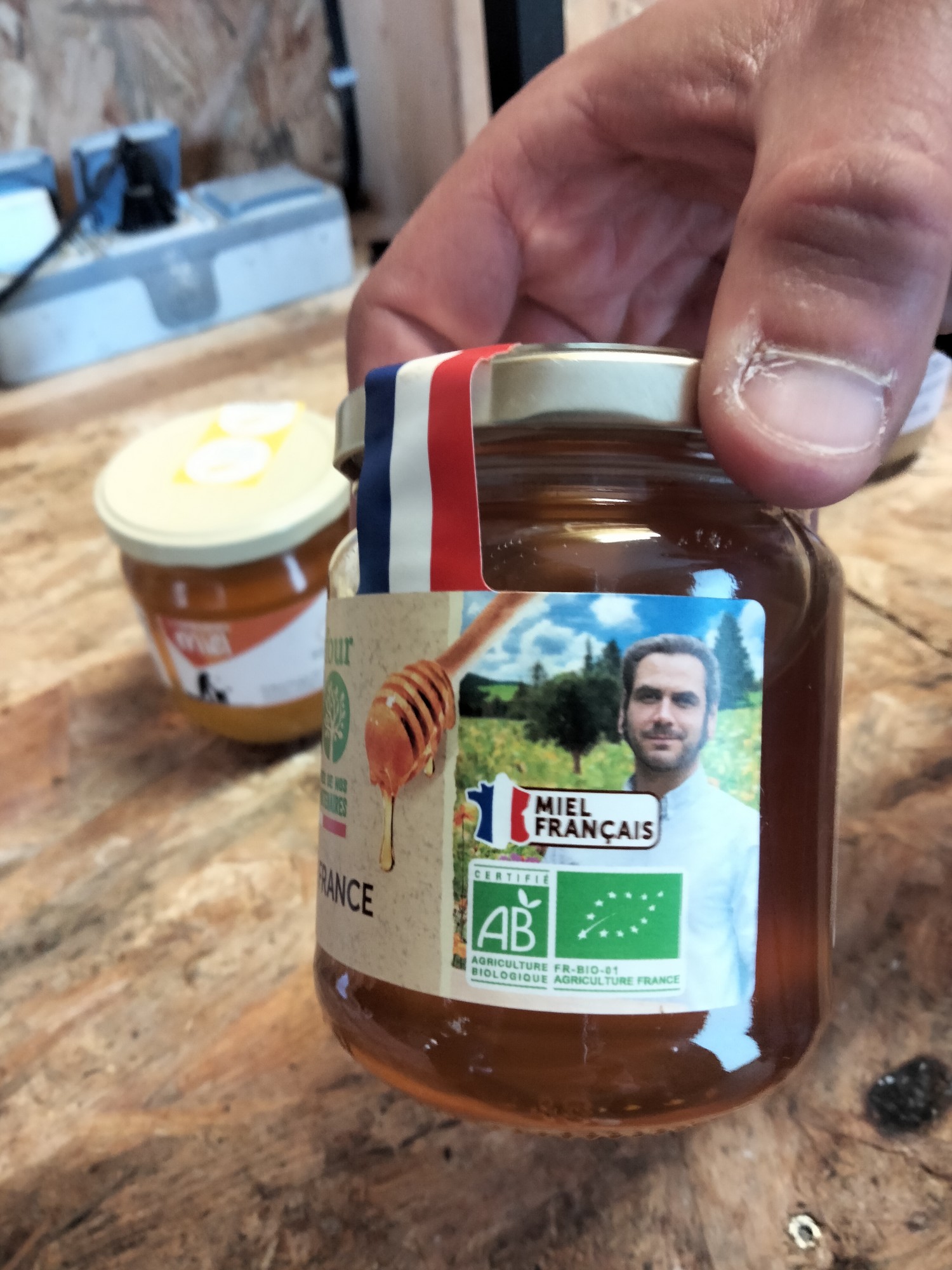 Miel bio et français, miel des fleurs de la Marne